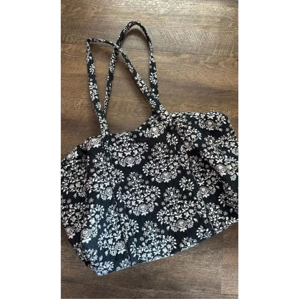 Vera Bradley Large Traveler Duffel Chandelier Noir Black Floral Retired